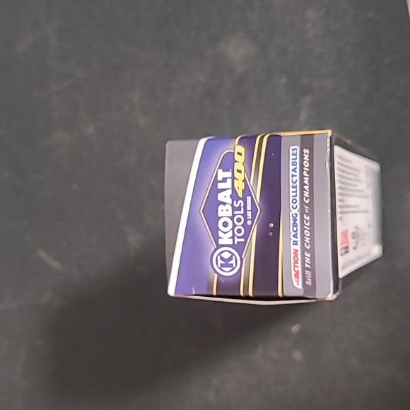 2013 Las Vegas Motor Speedway Kobalt Tools 400 Matchbox Car in Box - Picture 6 of 7